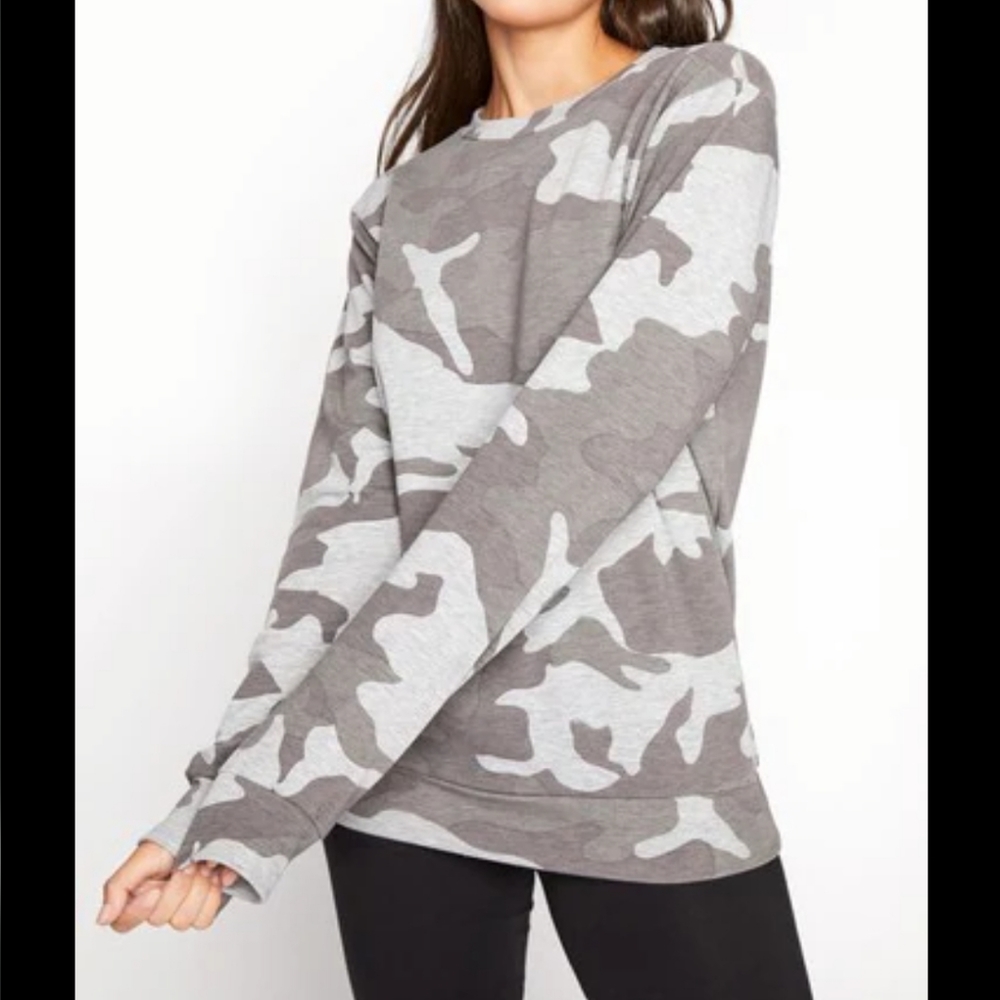 🔥🔥Aerie Monotone Camo Long Sleeve Shirt